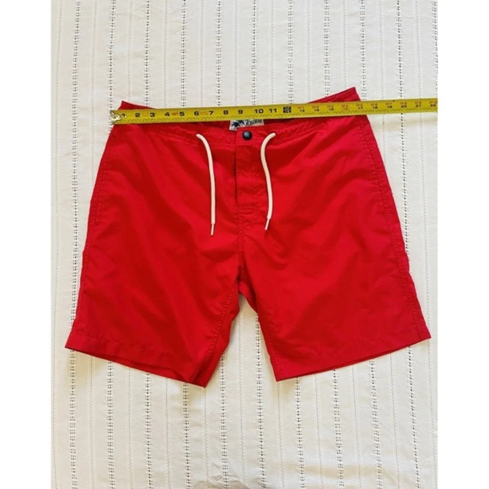 Trunks Men's Swim Trunks. Size 32. Red. 7 Inch Inseam. Beach. Sea‎ Life. Surfer